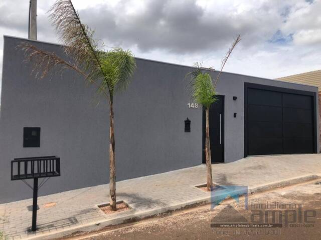 #3047 - Casa para Locação em Arapongas - PR