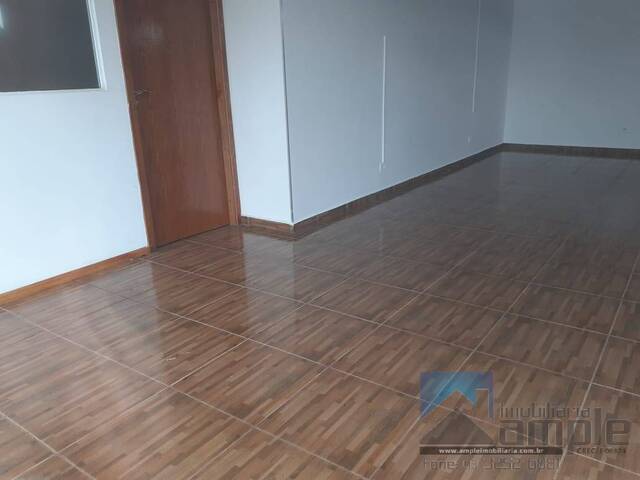 #3243 - Sala para Venda em Arapongas - PR