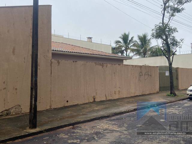 #3672 - Casa para Venda em Arapongas - PR - 3
