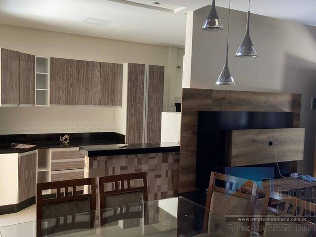 #3686 - Casa para Venda em Arapongas - PR