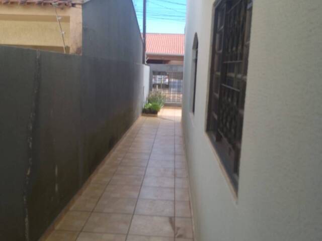 #3929 - Casa para Venda em Arapongas - PR - 3