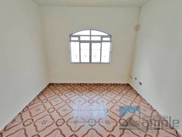 #3942 - Casa para Locação em Arapongas - PR