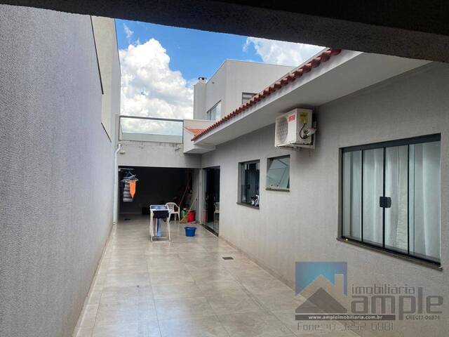 #3973 - Casa para Venda em Arapongas - PR - 3