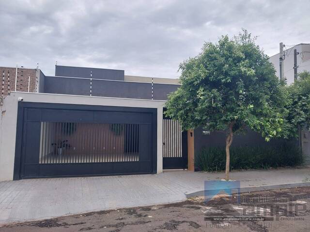 #4027 - Casa para Venda em Arapongas - PR - 1