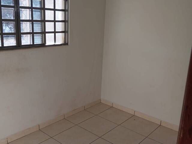 #3993 - Casa para Locação em Arapongas - PR - 3