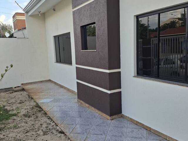 #4049 - Casa para Locação em Arapongas - PR - 2