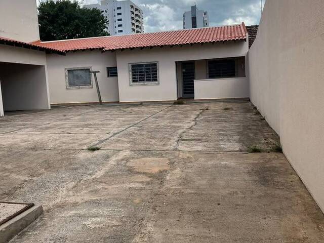 #4063 - Casa para Locação em Arapongas - PR - 2