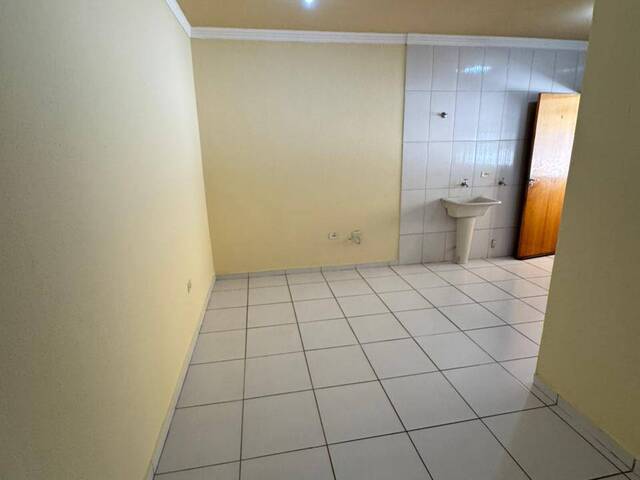 #4095 - Apartamento para Locação em Arapongas - PR - 3