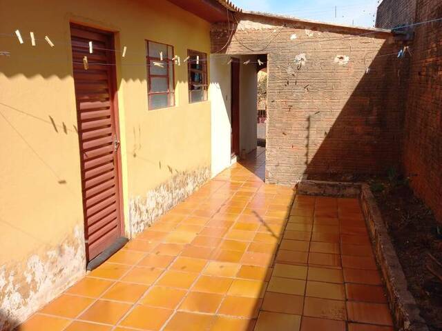#4113 - Casa para Venda em Arapongas - PR - 2