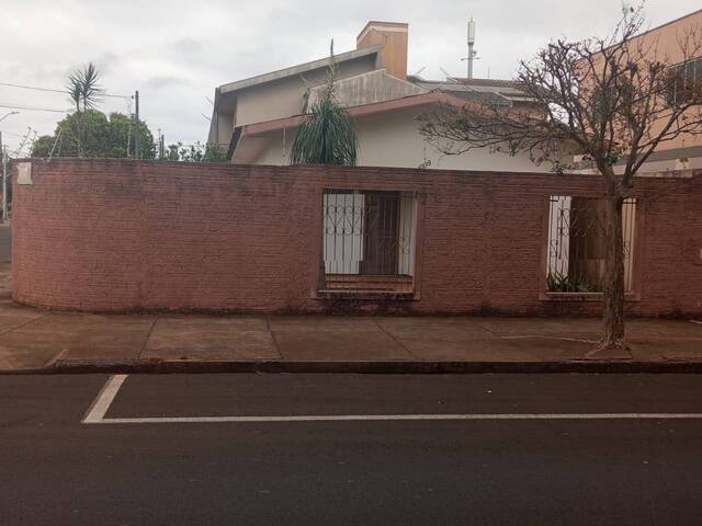 #4119 - Casa para Locação em Arapongas - PR - 1