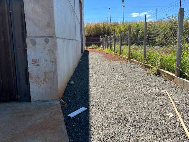 #4134 - Barracão para Locação em Arapongas - PR - 2