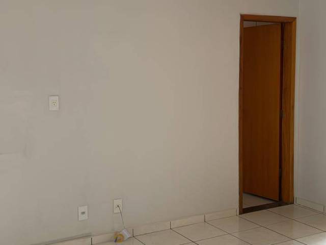 #4153 - Apartamento para Locação em Arapongas - PR - 2