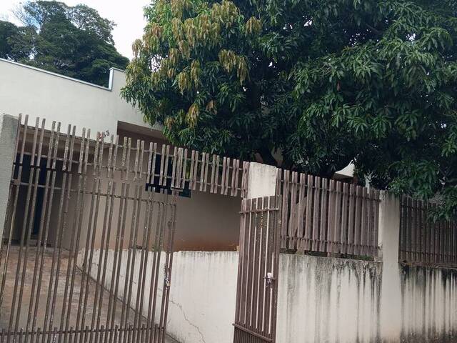 #4200 - Casa para Locação em Arapongas - PR - 2