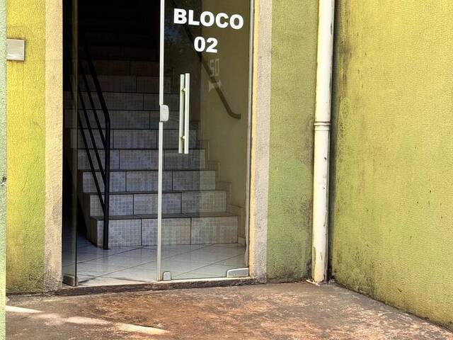 #4207 - Apartamento para Venda em Arapongas - PR - 3