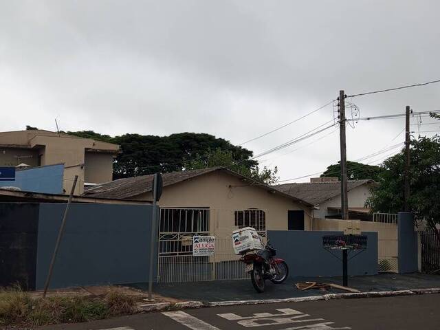 #4210 - Casa para Locação em Arapongas - PR - 1