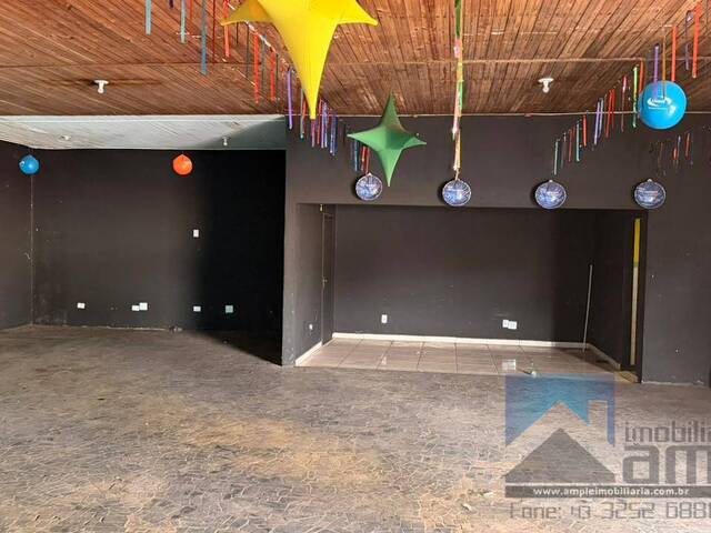 #4224 - Sala para Locação em Arapongas - PR - 2