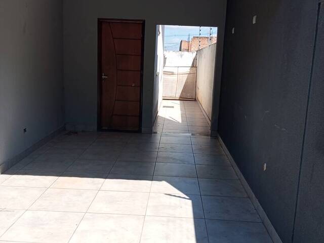 #4226 - Casa para Locação em Arapongas - PR