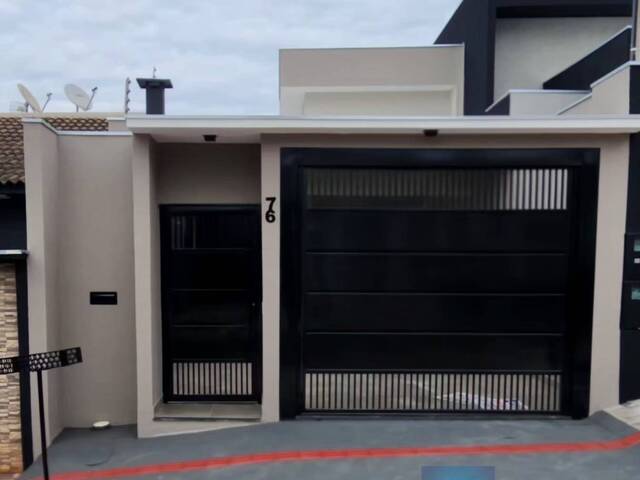 #4311 - Casa para Venda em Arapongas - PR - 1