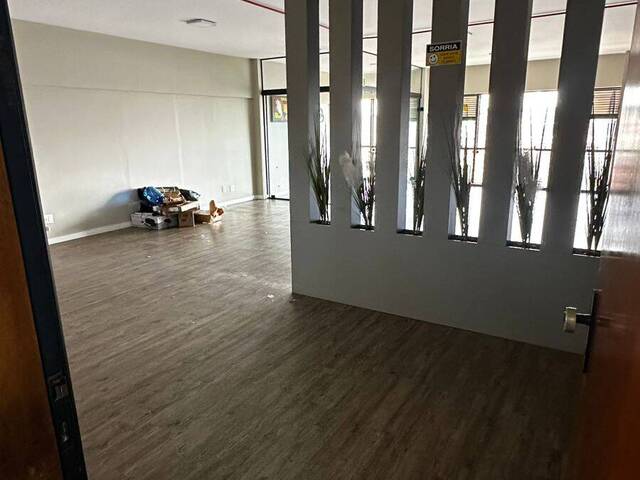 #4320 - Sala para Locação em Arapongas - PR - 2