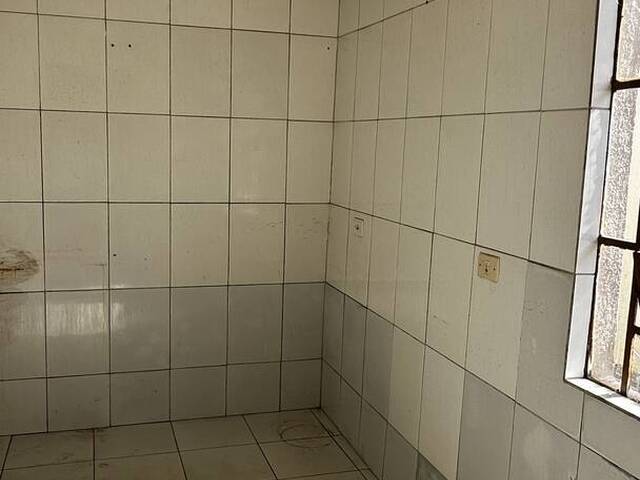 #4330 - Casa para Locação em Arapongas - PR - 2
