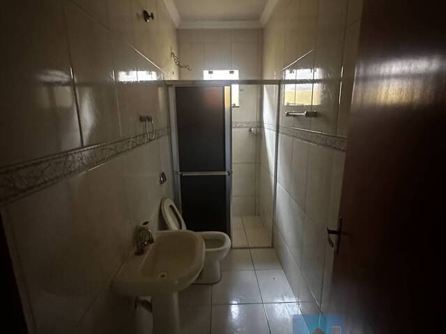 #4333 - Casa para Locação em Arapongas - PR