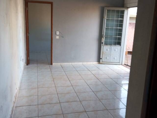 #4349 - Casa para Locação em Arapongas - PR - 3