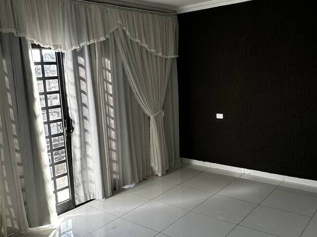 #4352 - Apartamento para Locação em Arapongas - PR - 2