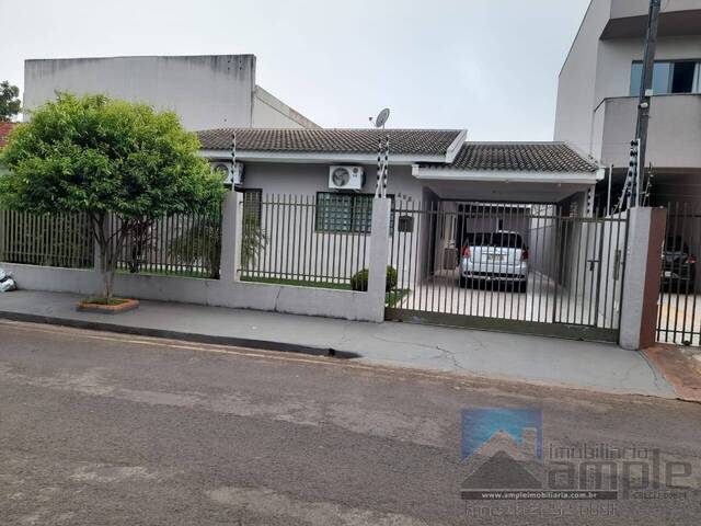 #4367 - Casa para Venda em Arapongas - PR - 1