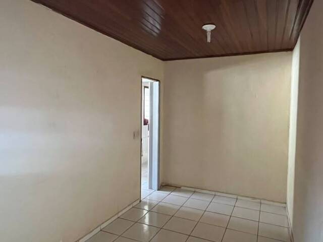 #4373 - Casa para Venda em Arapongas - PR - 3