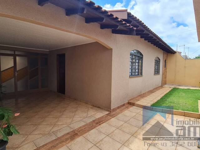 #4374 - Casa para Venda em Arapongas - PR - 1