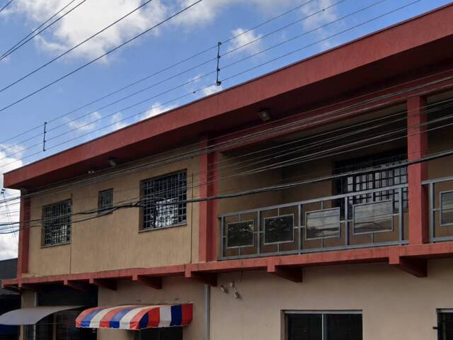 #4399 - Apartamento para Locação em Arapongas - PR - 1